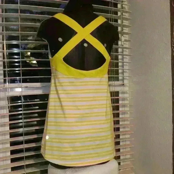 Lou Lou Lemon White Yellow Work Out Top - Picture 9 of 15